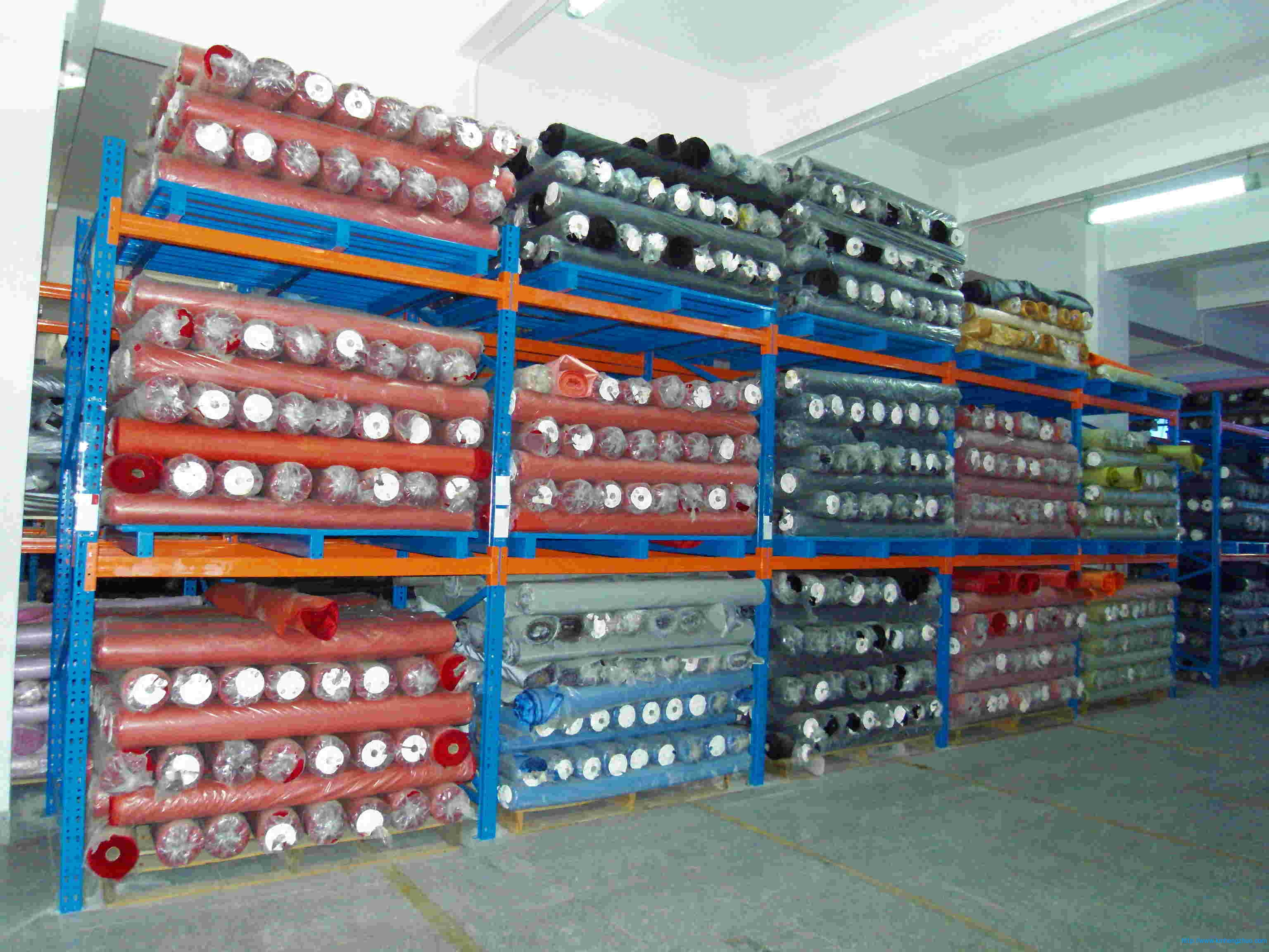 HZ-790型橫梁式貨架    重型高層倉庫貨架應用案例